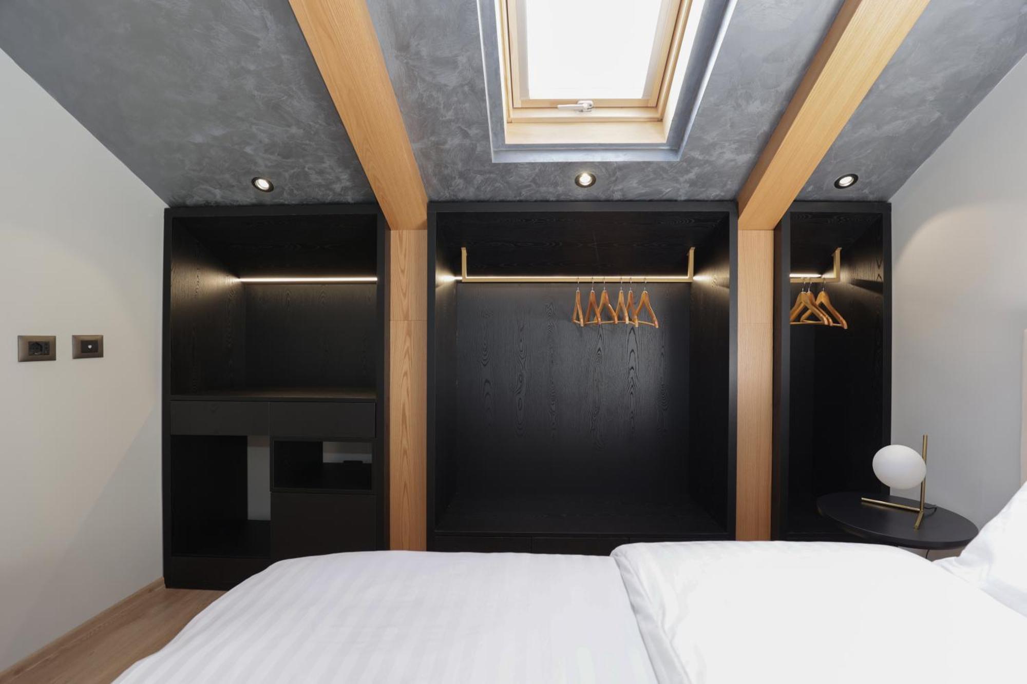 Gremmy Boutique Hotel Tirana Exterior photo